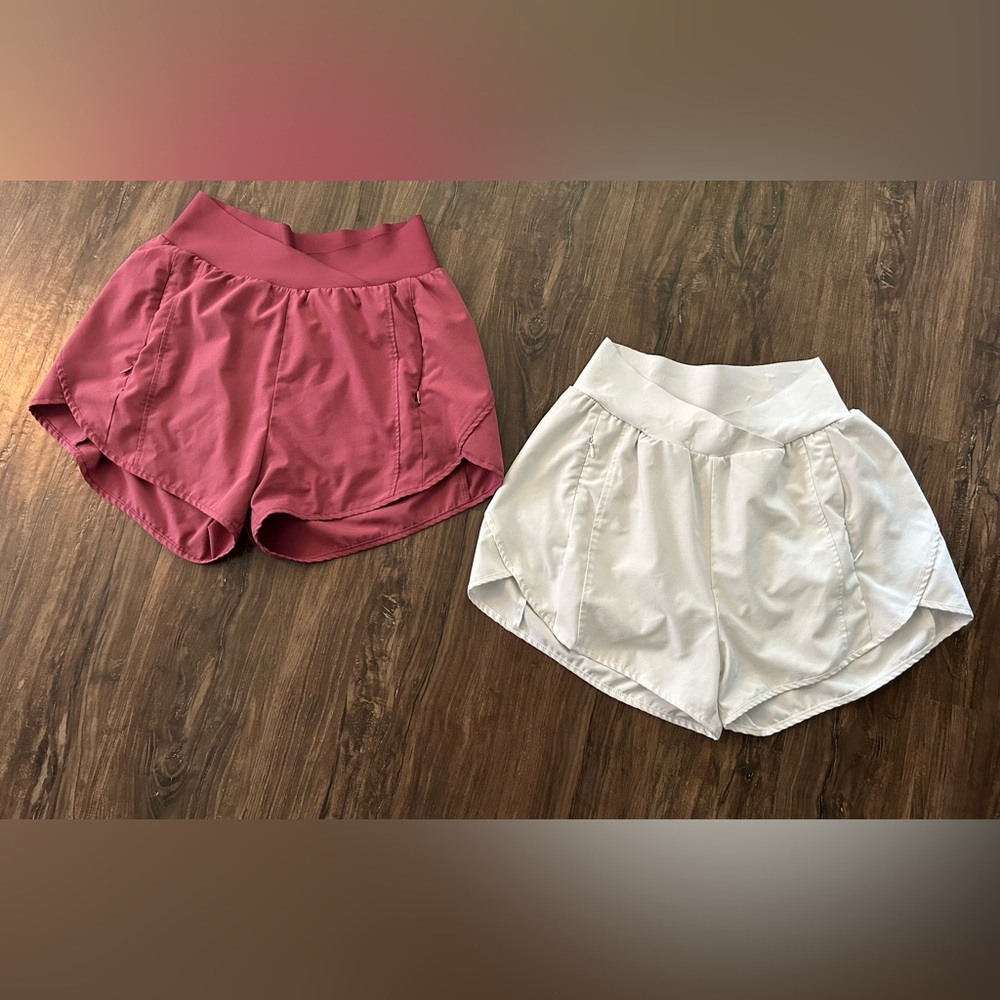 Excellent - Viral Amazon Shorts - BothSize M - Org Price $25 Each - Wht & Maroon